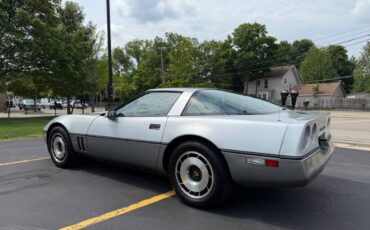 Chevrolet-Corvette-1984-Hatchback-4