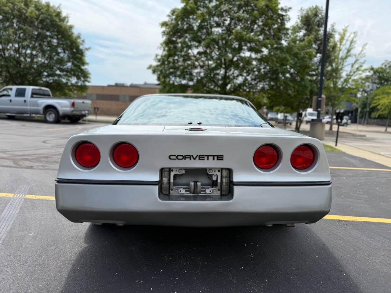 Chevrolet-Corvette-1984-Hatchback-6