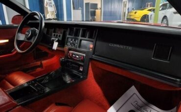 Chevrolet-Corvette-1986-Convertible-9