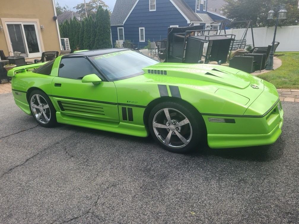 Chevrolet-Corvette-1986-Hatchback-5