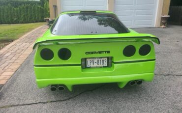 Chevrolet-Corvette-1986-Hatchback-7