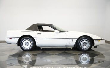 Chevrolet-Corvette-1987-Convertible-17