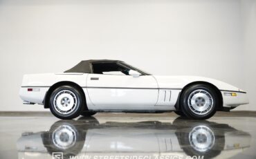 Chevrolet-Corvette-1987-Convertible-18