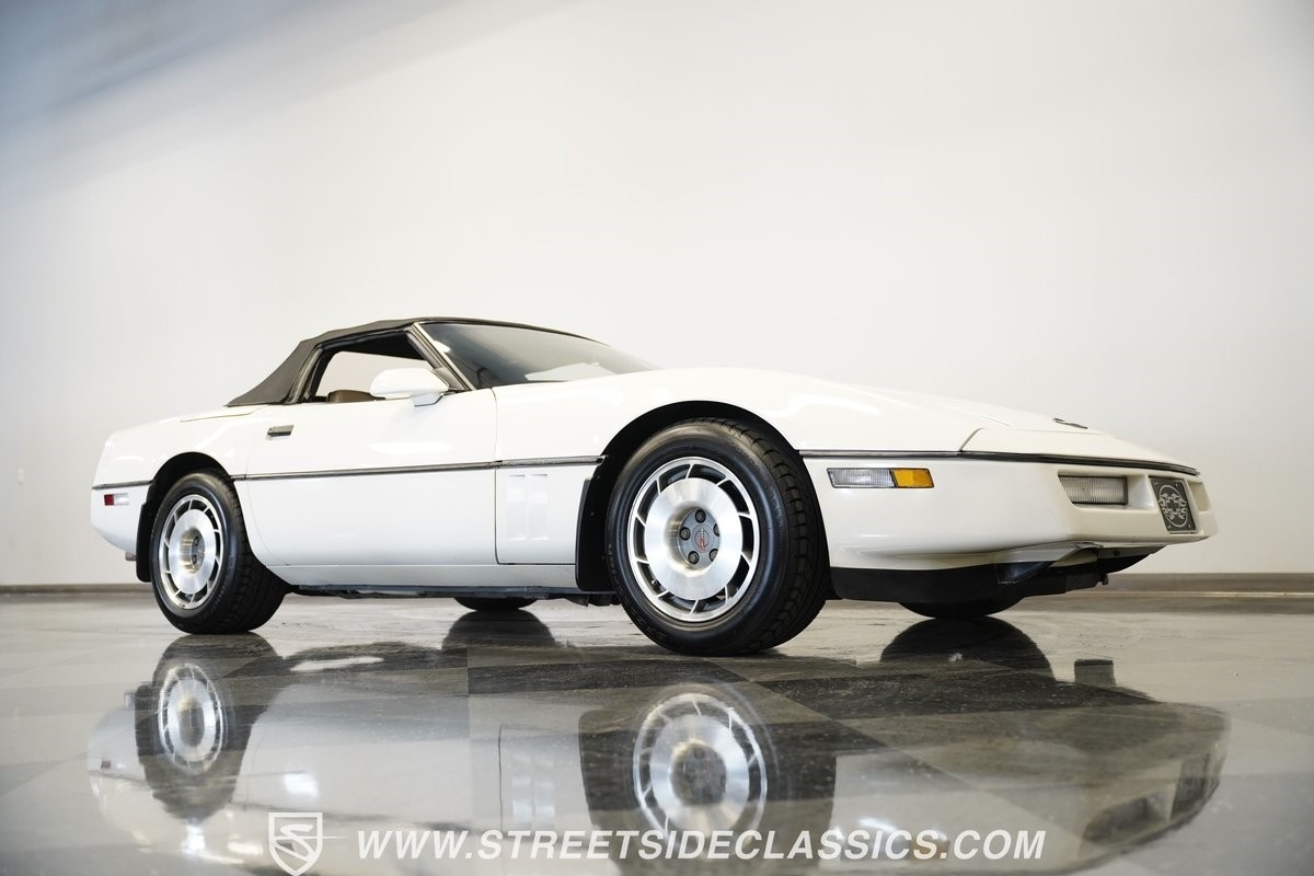 Chevrolet-Corvette-1987-Convertible-19