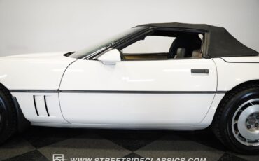 Chevrolet-Corvette-1987-Convertible-32