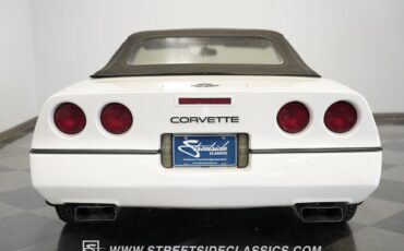 Chevrolet-Corvette-1987-Convertible-34