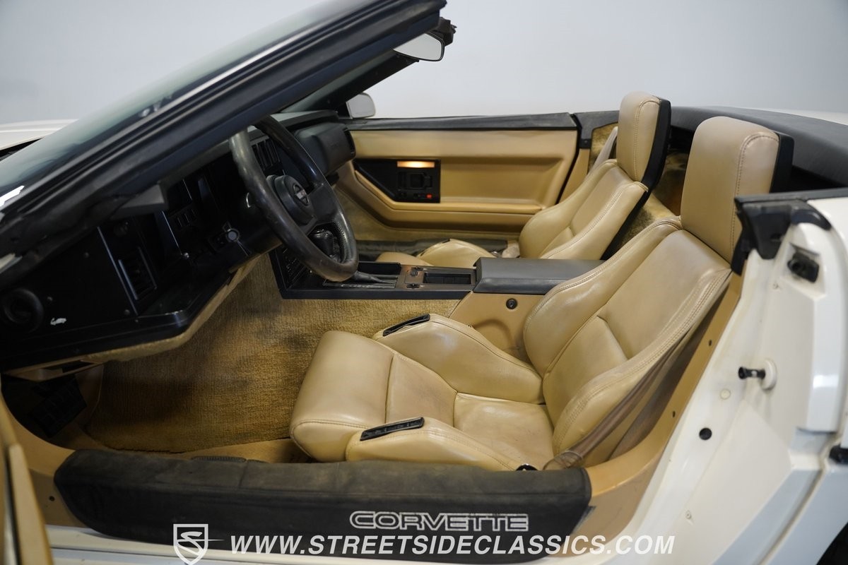 Chevrolet-Corvette-1987-Convertible-4