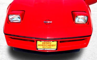 Chevrolet-Corvette-1987-Coupe-10