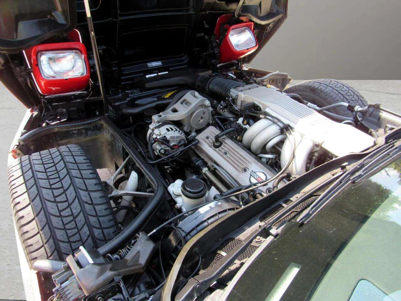 Chevrolet-Corvette-1987-Coupe-14