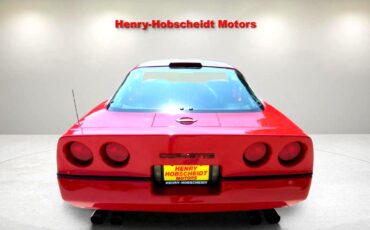 Chevrolet-Corvette-1987-Coupe-2