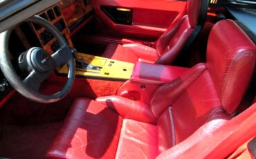 Chevrolet-Corvette-1987-Coupe-20