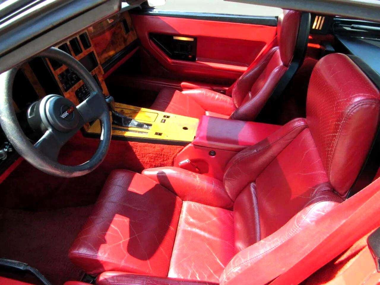 Chevrolet-Corvette-1987-Coupe-20