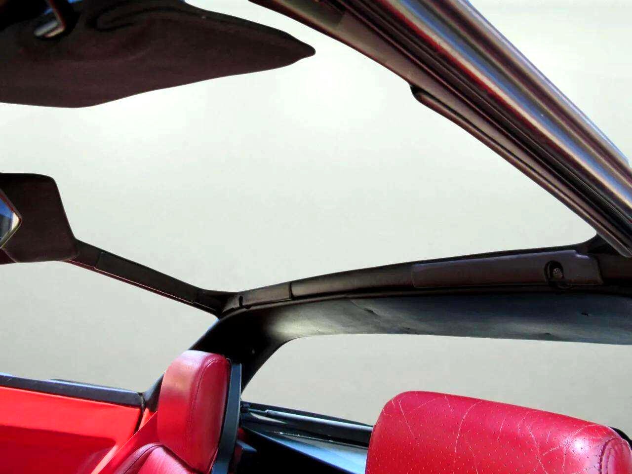 Chevrolet-Corvette-1987-Coupe-29