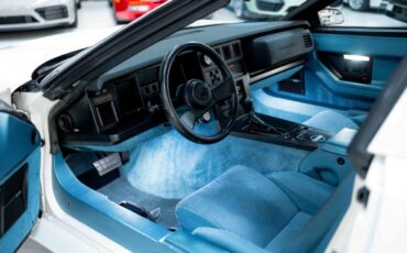 Chevrolet-Corvette-1987-Hatchback-1