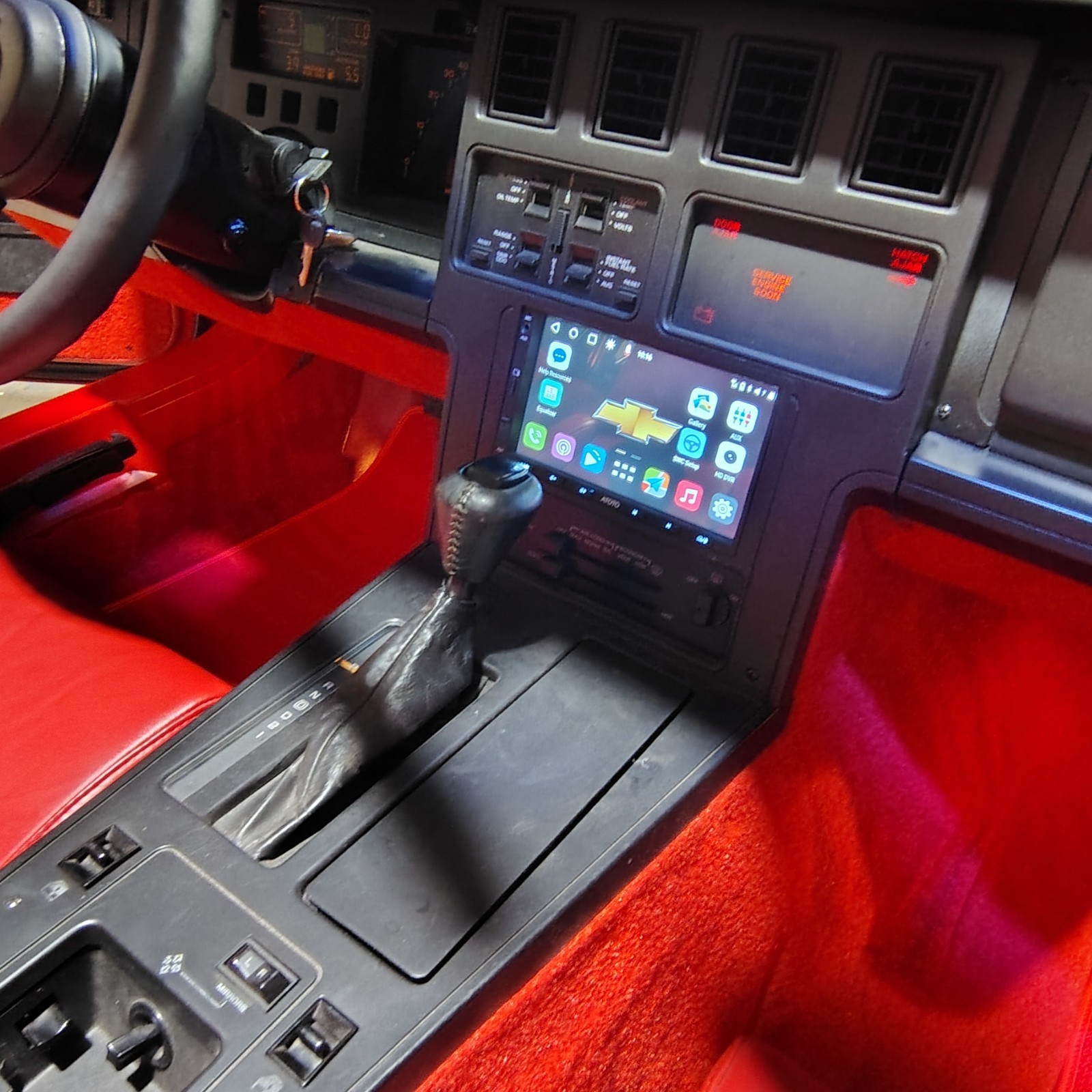 Chevrolet-Corvette-1987-Hatchback-10