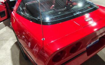 Chevrolet-Corvette-1987-Hatchback-12