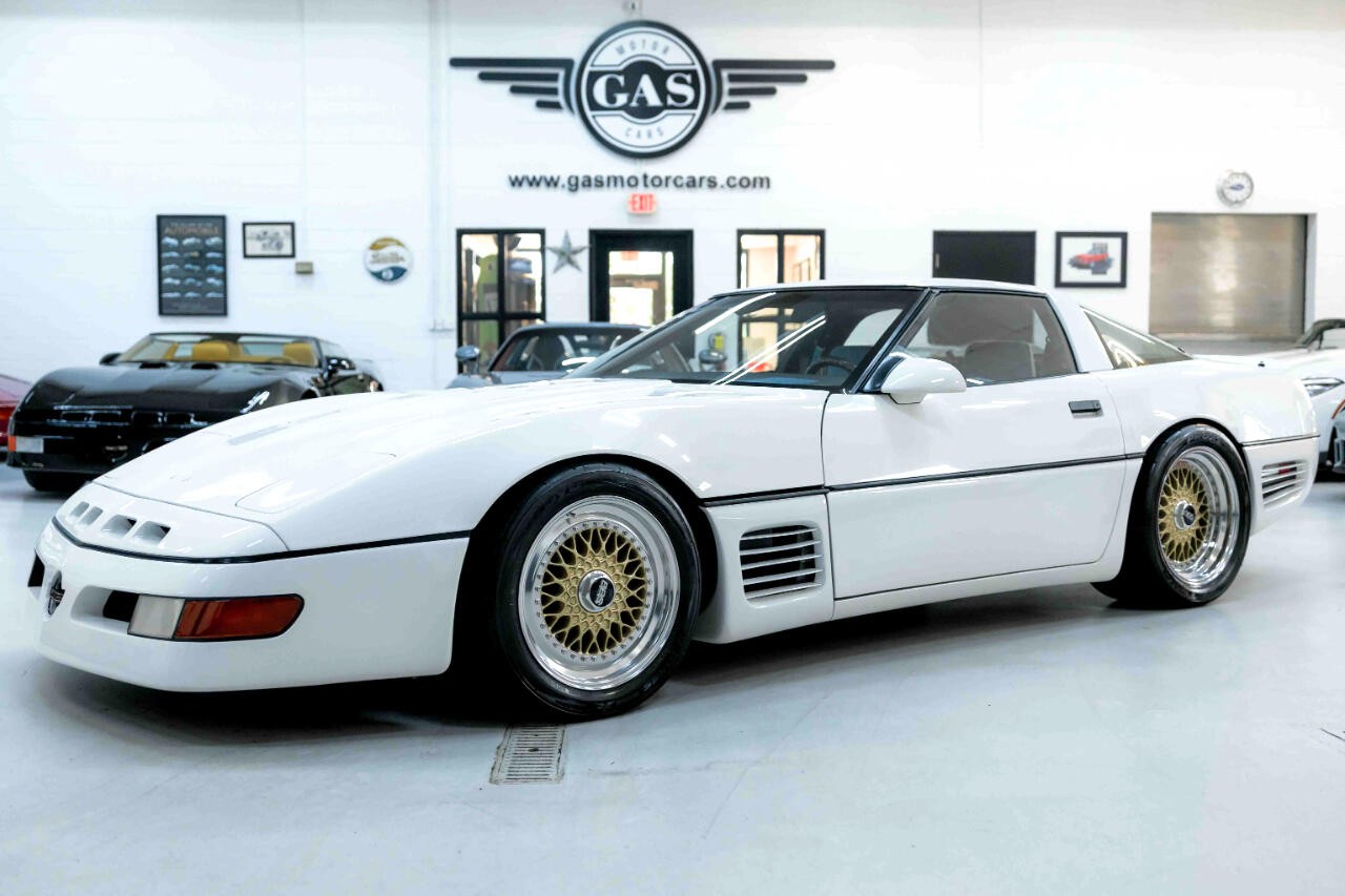 Chevrolet-Corvette-1987-Hatchback-12