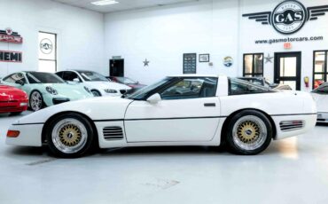 Chevrolet-Corvette-1987-Hatchback-14
