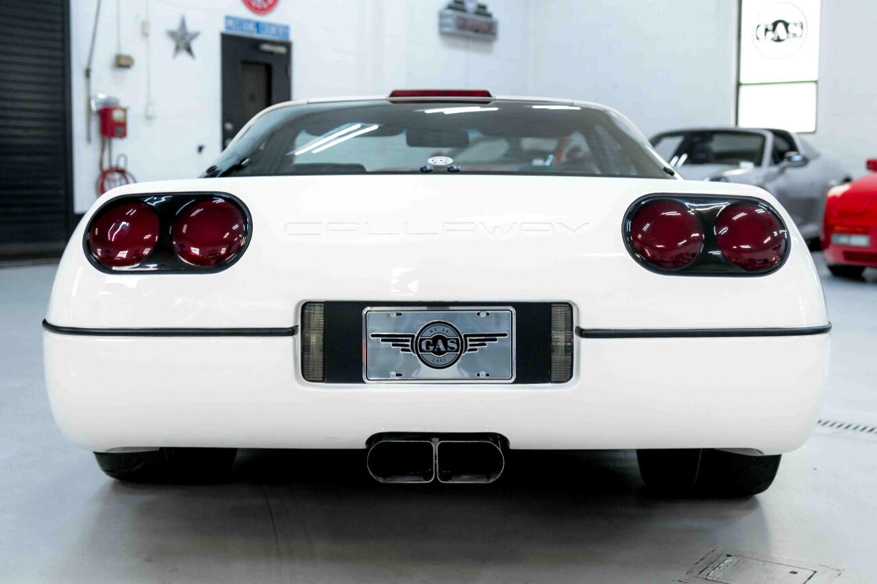 Chevrolet-Corvette-1987-Hatchback-16