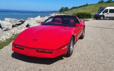 Chevrolet-Corvette-1987-Hatchback-21