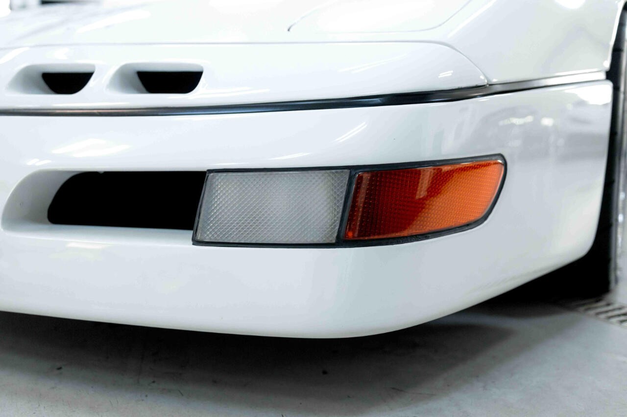 Chevrolet-Corvette-1987-Hatchback-23