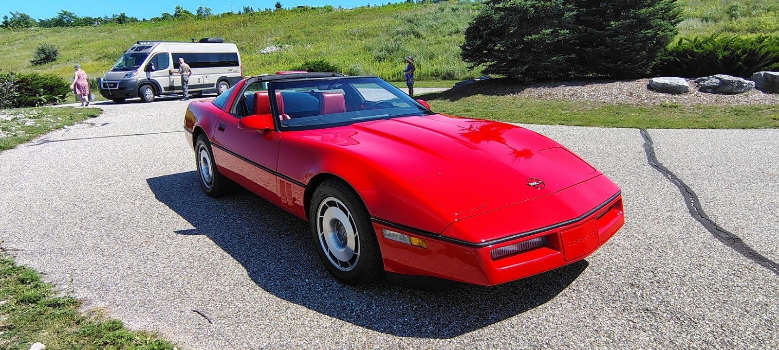 Chevrolet-Corvette-1987-Hatchback-24