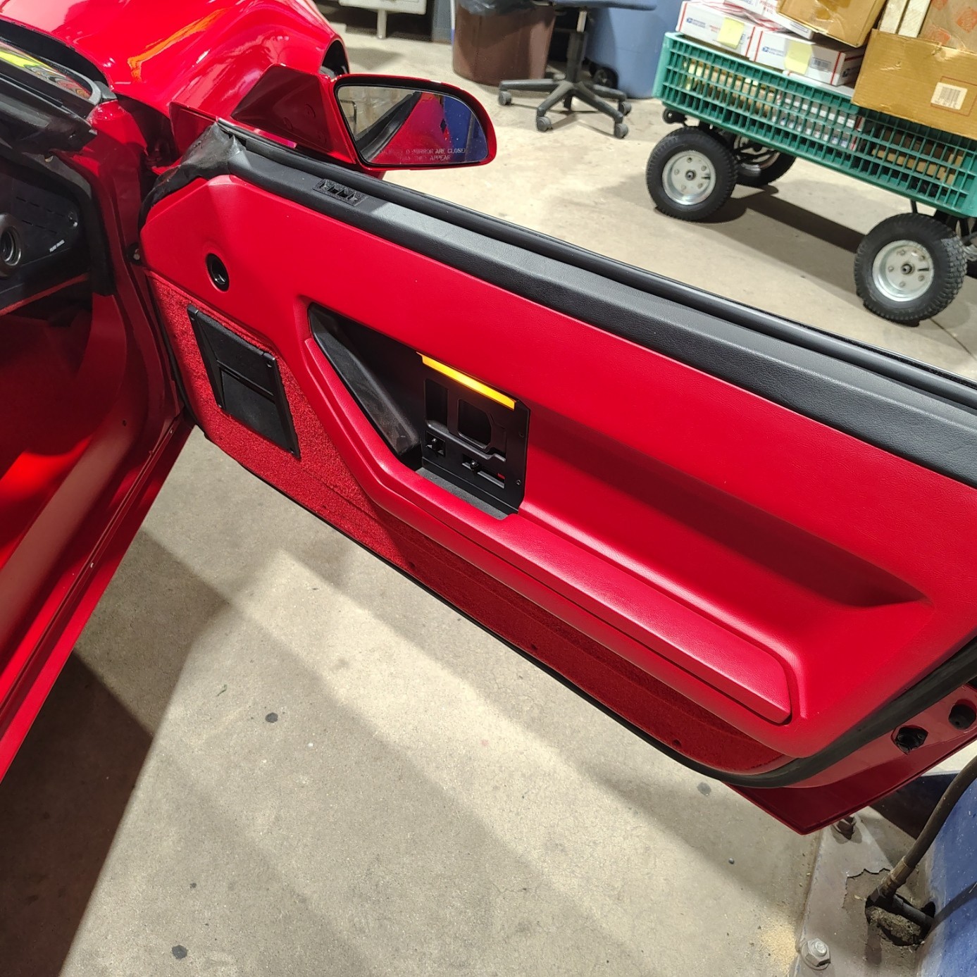 Chevrolet-Corvette-1987-Hatchback-3