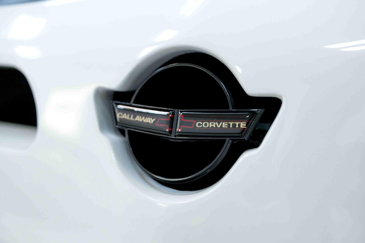 Chevrolet-Corvette-1987-Hatchback-31