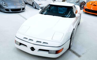 Chevrolet-Corvette-1987-Hatchback-33