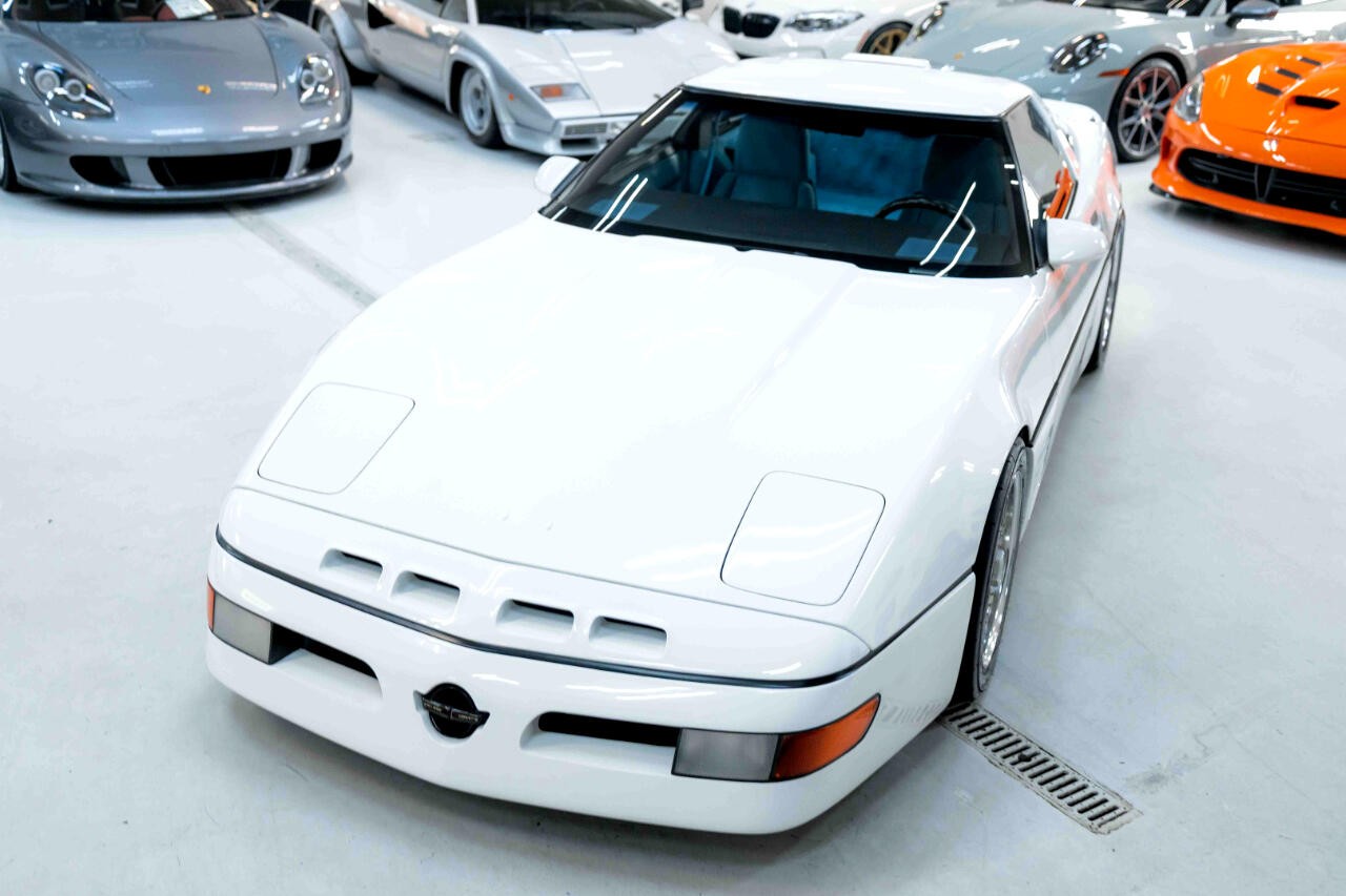 Chevrolet-Corvette-1987-Hatchback-33
