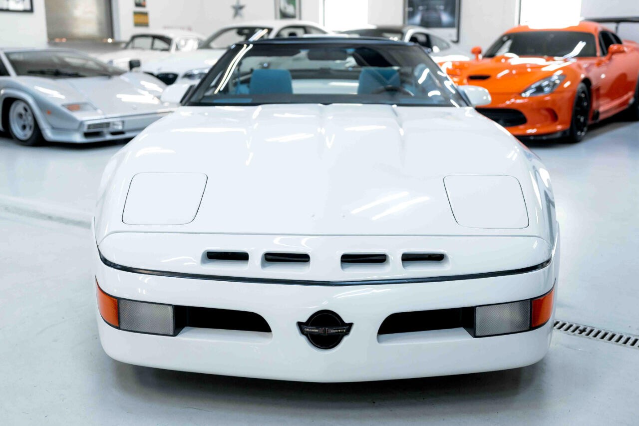 Chevrolet-Corvette-1987-Hatchback-5