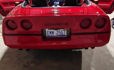 Chevrolet-Corvette-1987-Hatchback-7