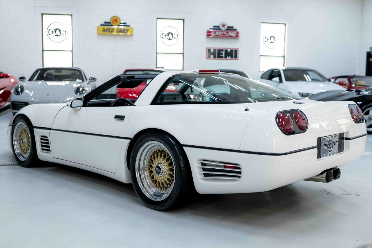 Chevrolet-Corvette-1987-Hatchback-7