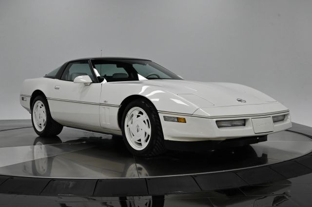 Chevrolet-Corvette-1988-Coupe-11