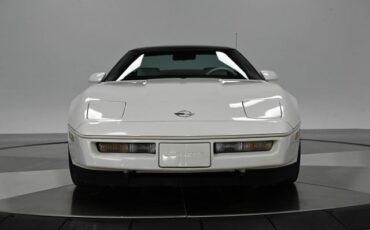 Chevrolet-Corvette-1988-Coupe-12