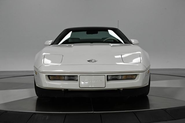 Chevrolet-Corvette-1988-Coupe-12