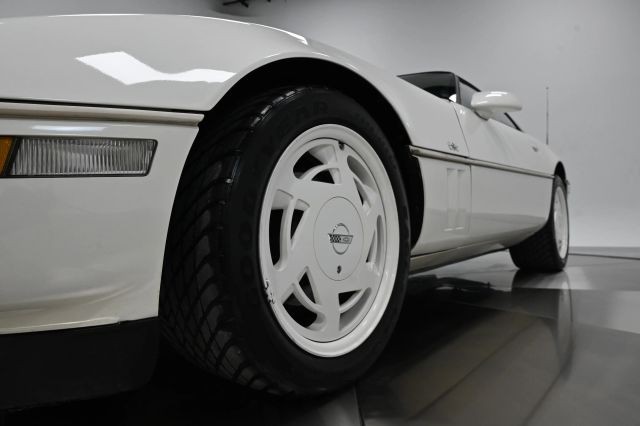 Chevrolet-Corvette-1988-Coupe-13