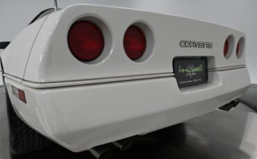 Chevrolet-Corvette-1988-Coupe-16