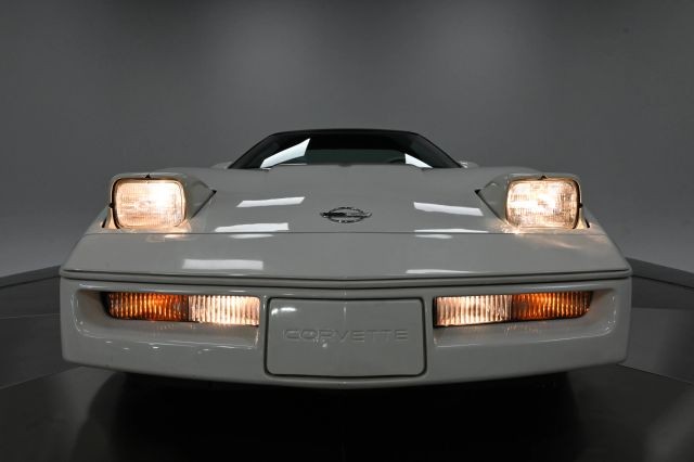 Chevrolet-Corvette-1988-Coupe-31