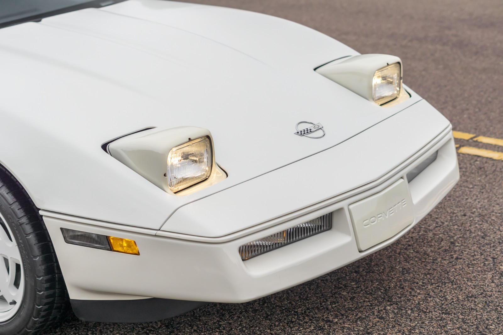Chevrolet-Corvette-1988-Coupe-35