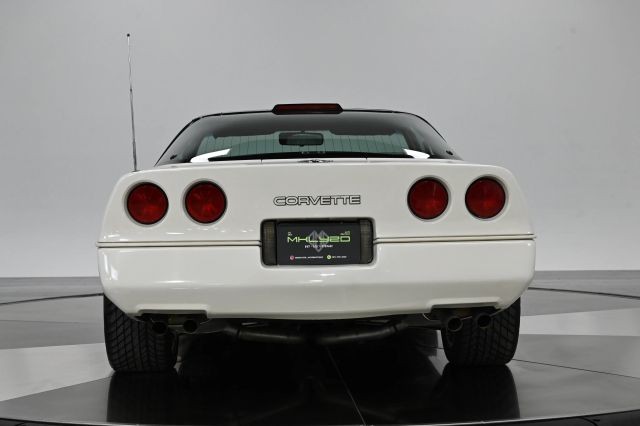 Chevrolet-Corvette-1988-Coupe-6