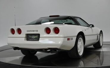 Chevrolet-Corvette-1988-Coupe-7
