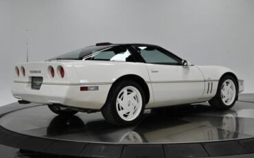 Chevrolet-Corvette-1988-Coupe-8
