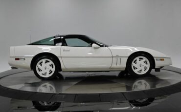 Chevrolet-Corvette-1988-Coupe-9