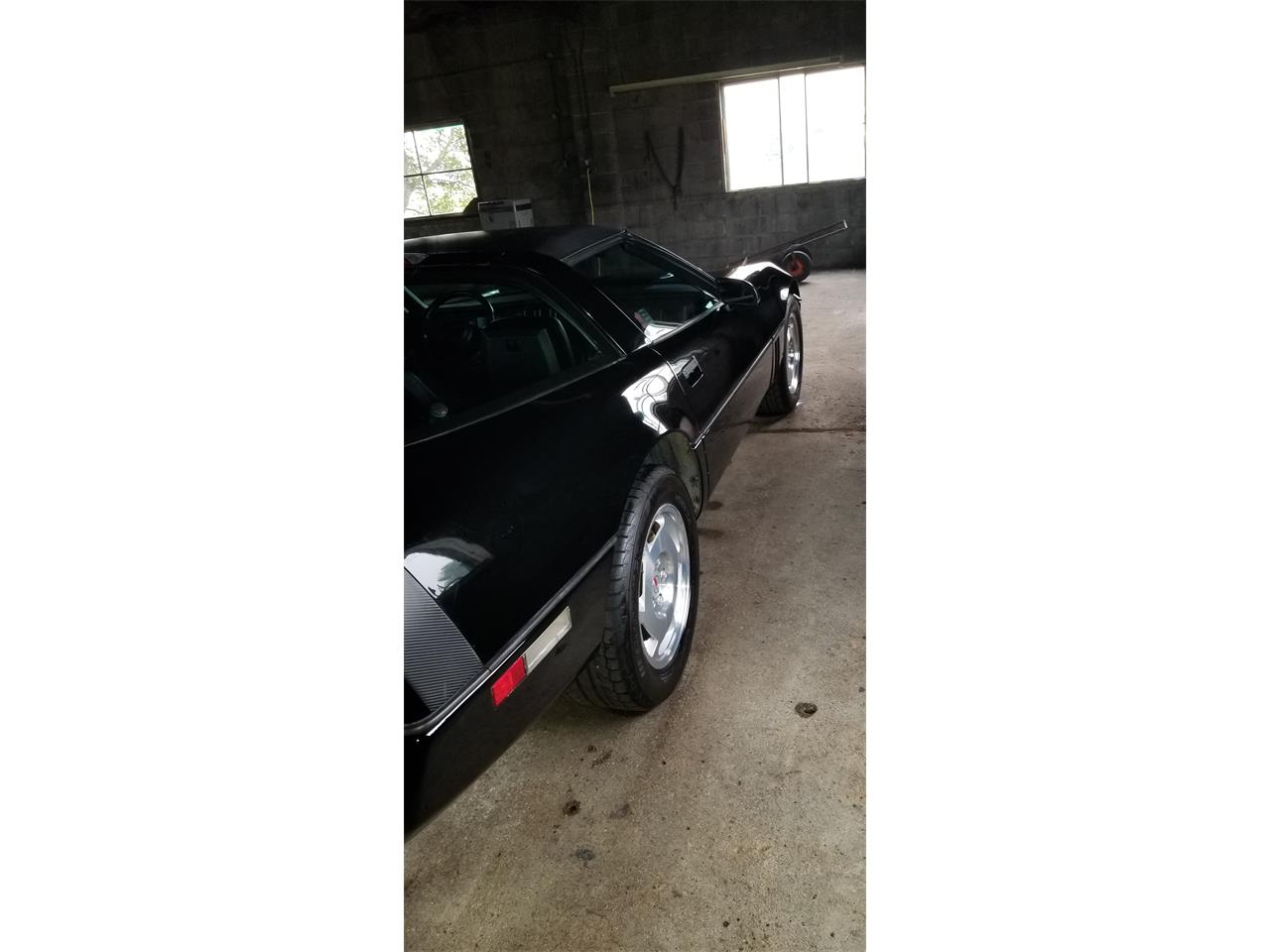 Chevrolet-Corvette-1988-black-black-2