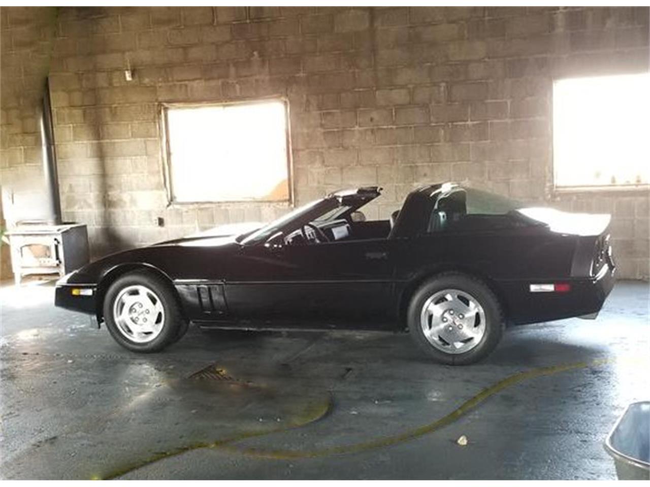 Chevrolet-Corvette-1988-black-black-4