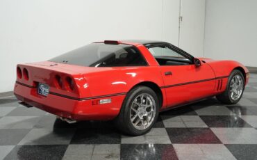 Chevrolet-Corvette-1989-Coupe-11