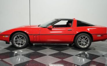 Chevrolet-Corvette-1989-Coupe-2