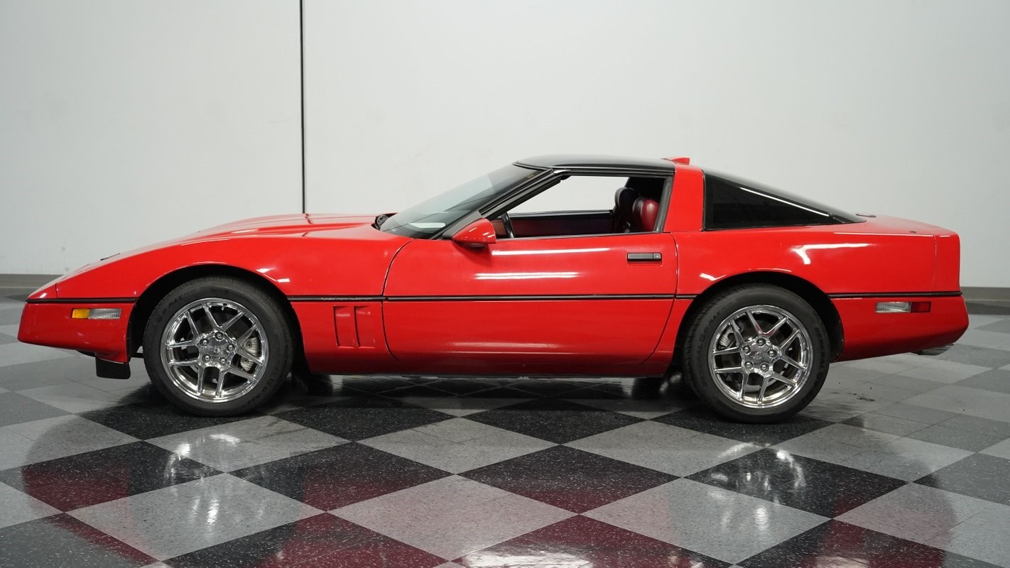 Chevrolet-Corvette-1989-Coupe-2