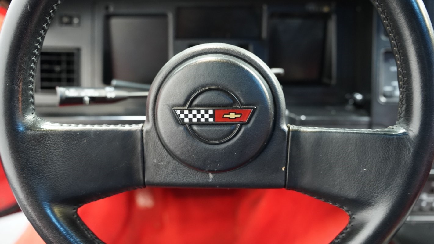 Chevrolet-Corvette-1989-Coupe-30